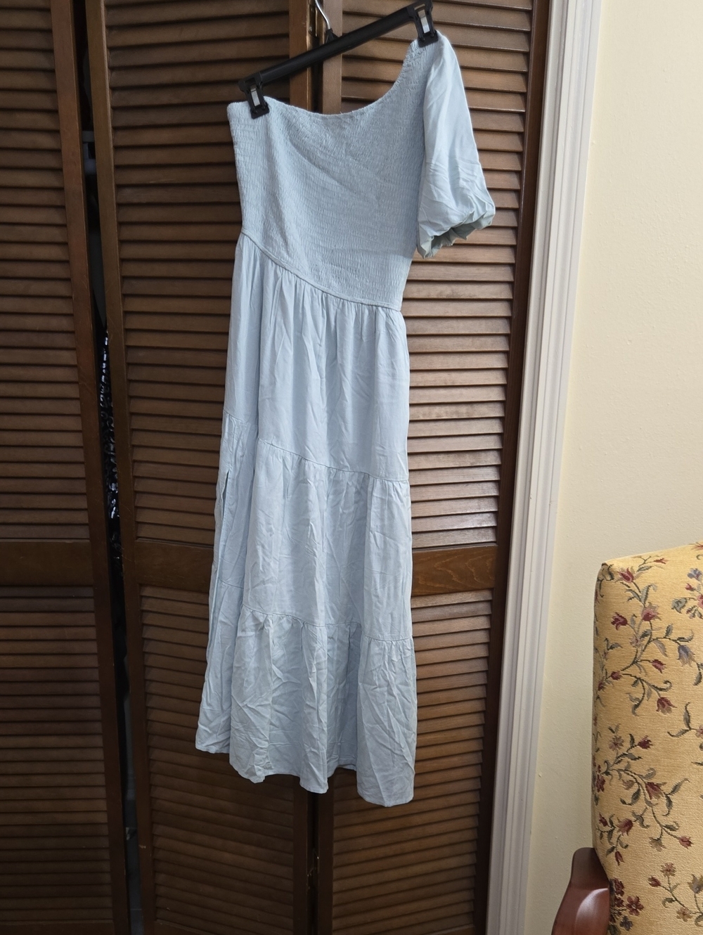 Zesica One-Shoulder Light Blue Tiered Midi Dress Like New